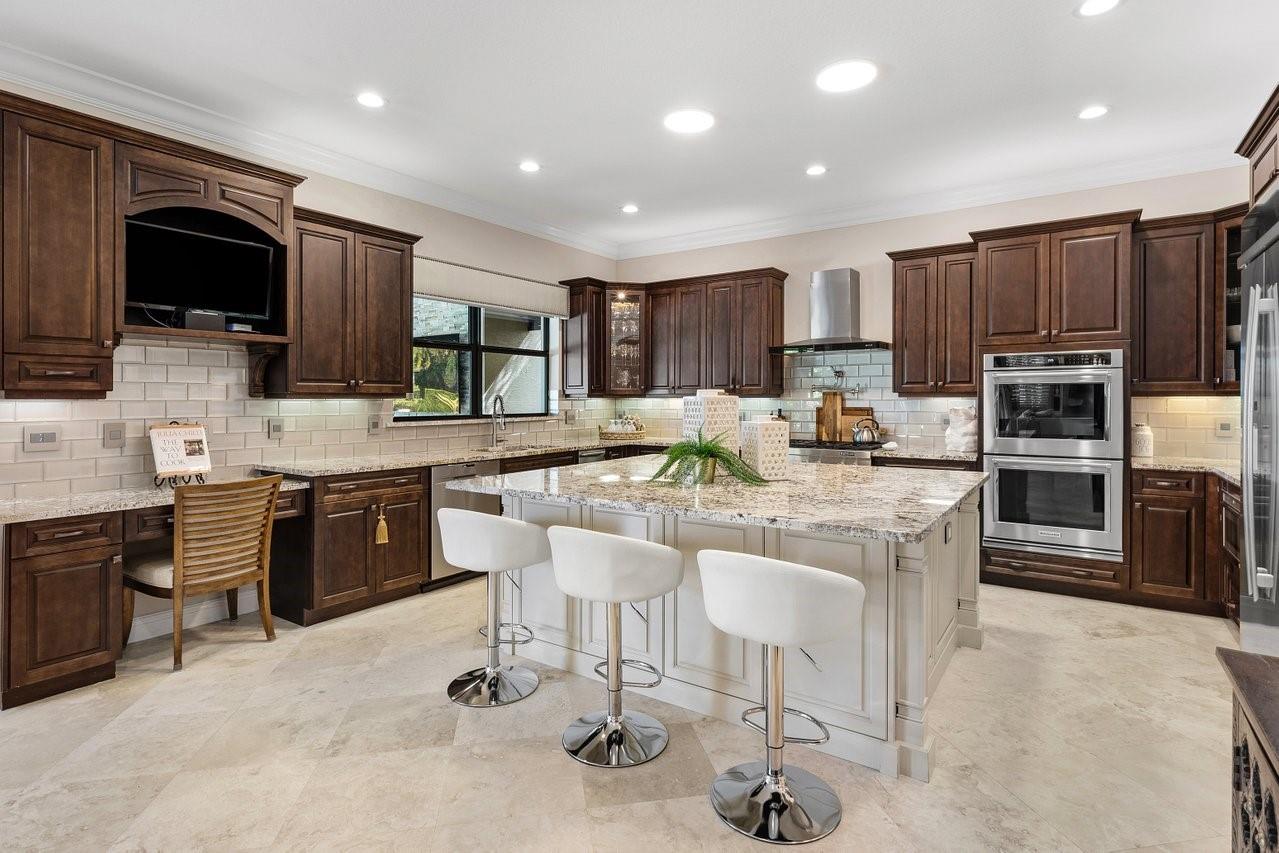 PARKLAND GOLF & COUNTRY CLUB - Residential