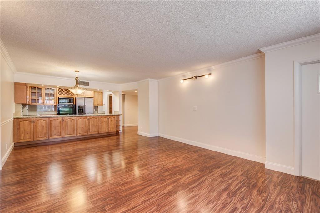 EMERALD HILLS COUNTRY CL - Residential Lease