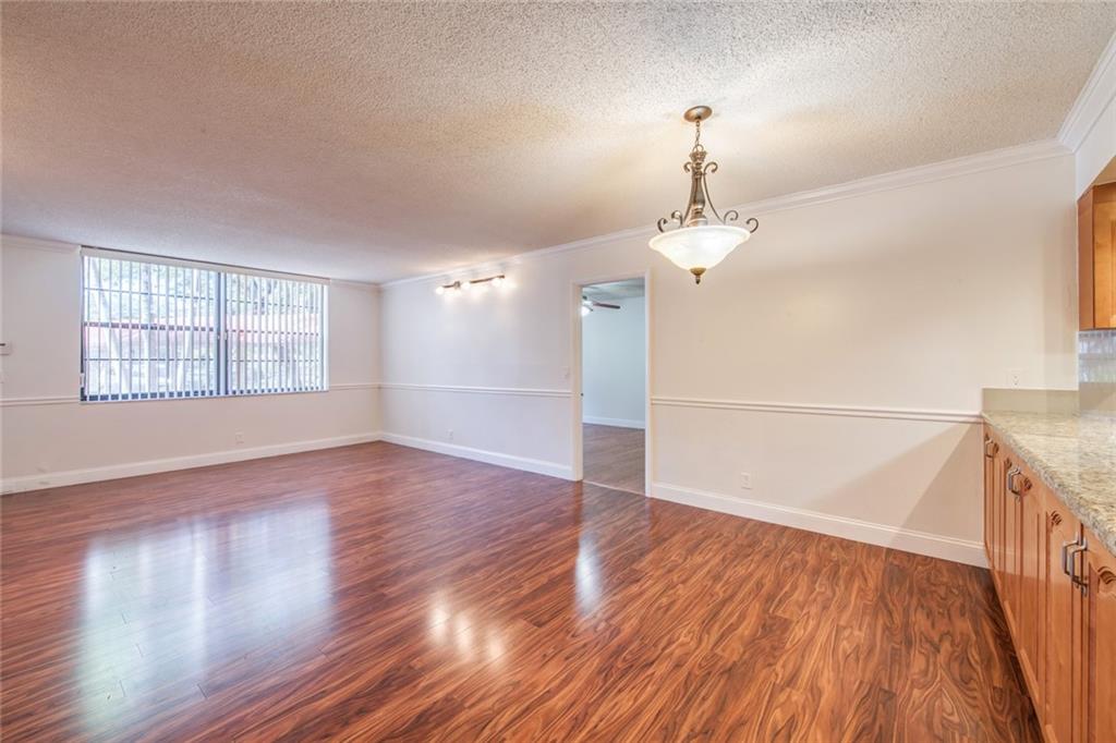 EMERALD HILLS COUNTRY CL - Residential Lease