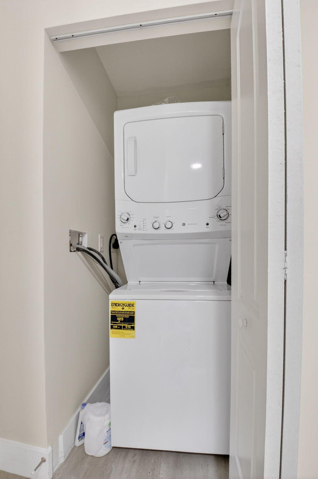 STRATFORD AT HUNTERS RUN CONDO - Residential