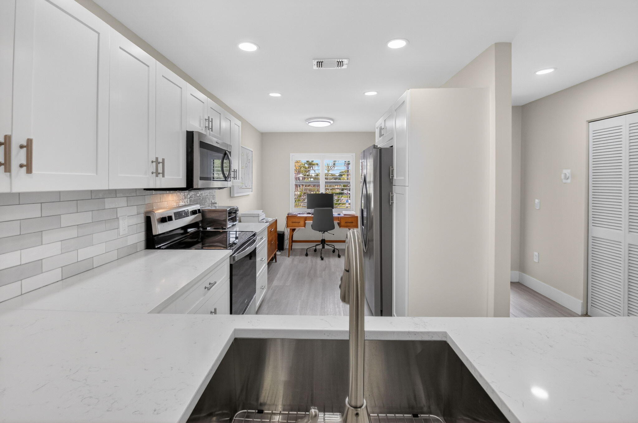 STRATFORD AT HUNTERS RUN CONDO - Residential