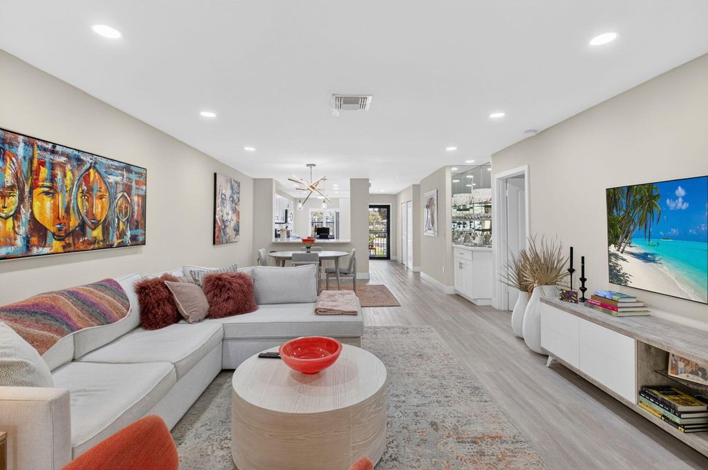 Photo of 17 Stratford Drive #D, Boynton Beach, FL 33436 (MLS # R11163104)