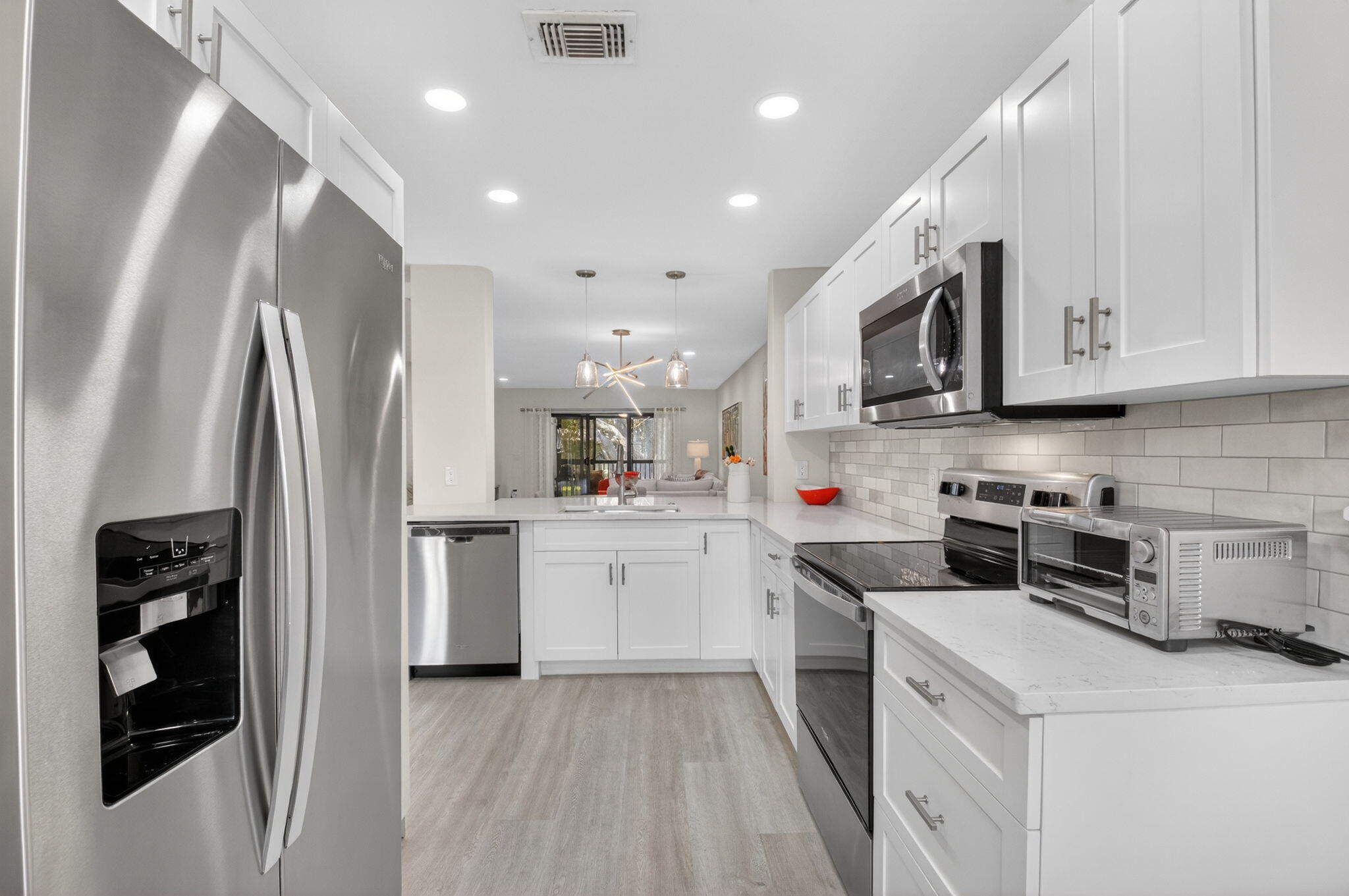 17 Stratford Drive D