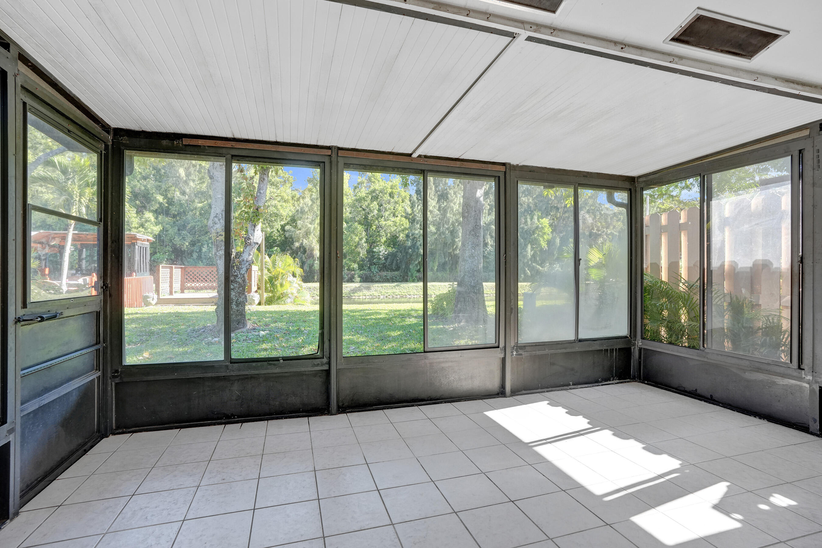 BOYNTON LAKES 3 - Residential