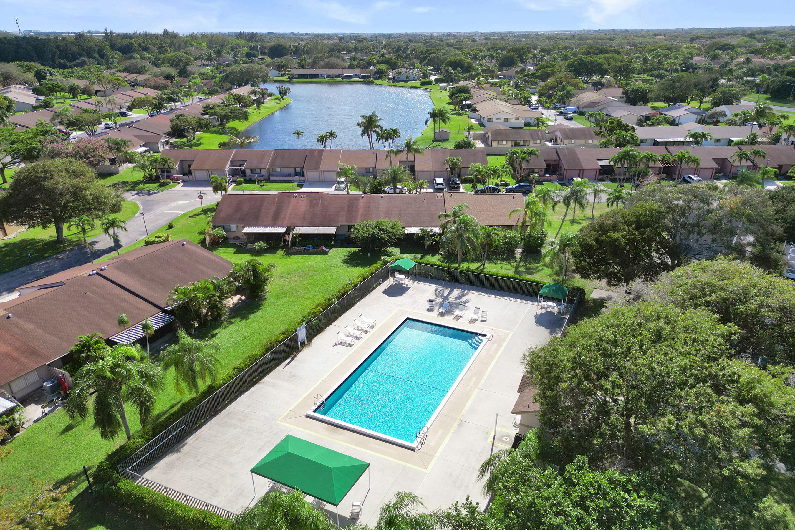 BOYNTON LAKES 3 - Residential
