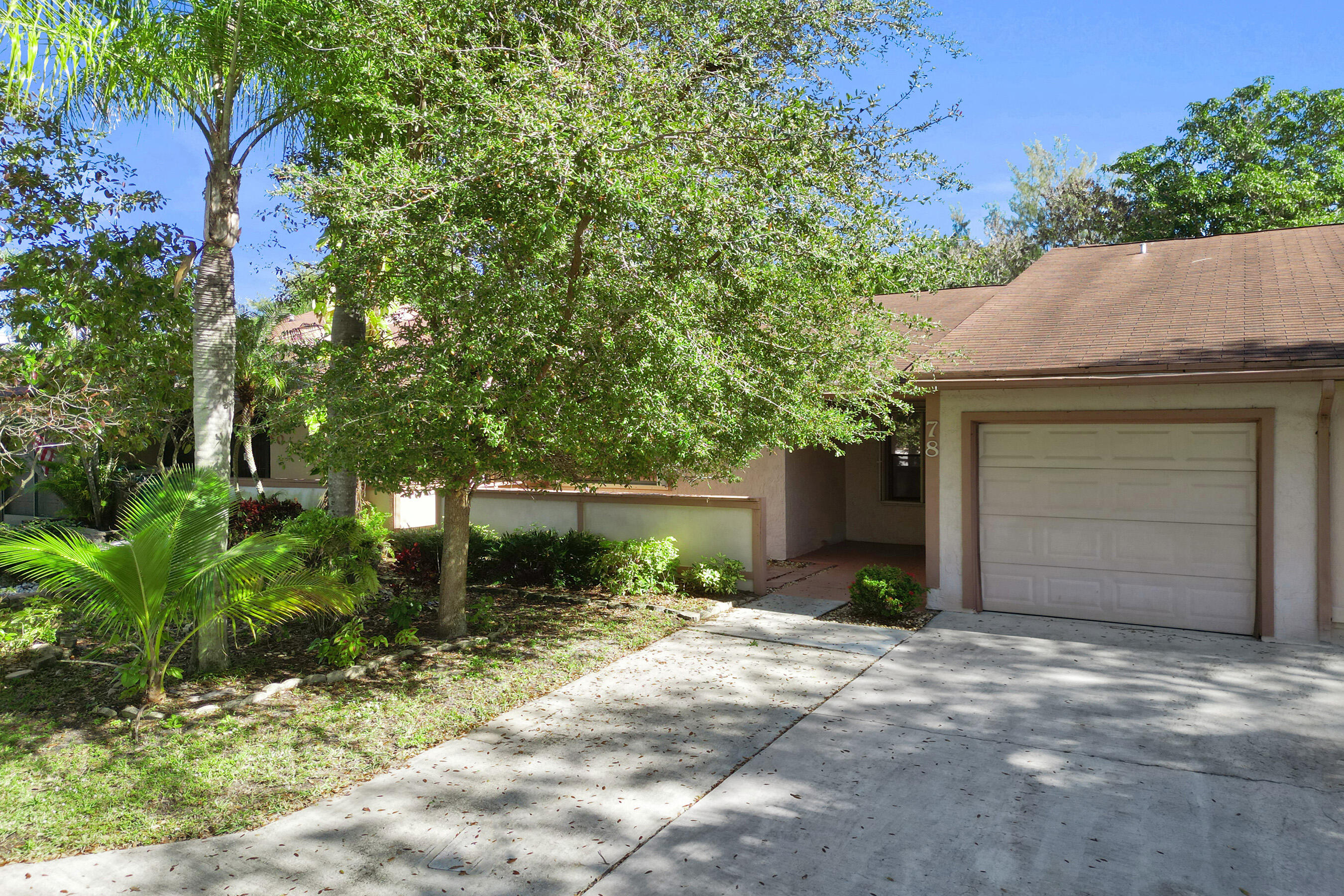 BOYNTON LAKES 3 - Residential