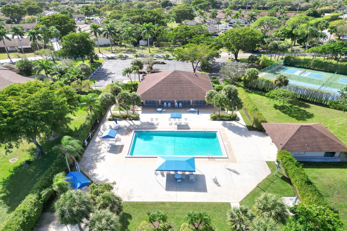 BOYNTON LAKES 3 - Residential