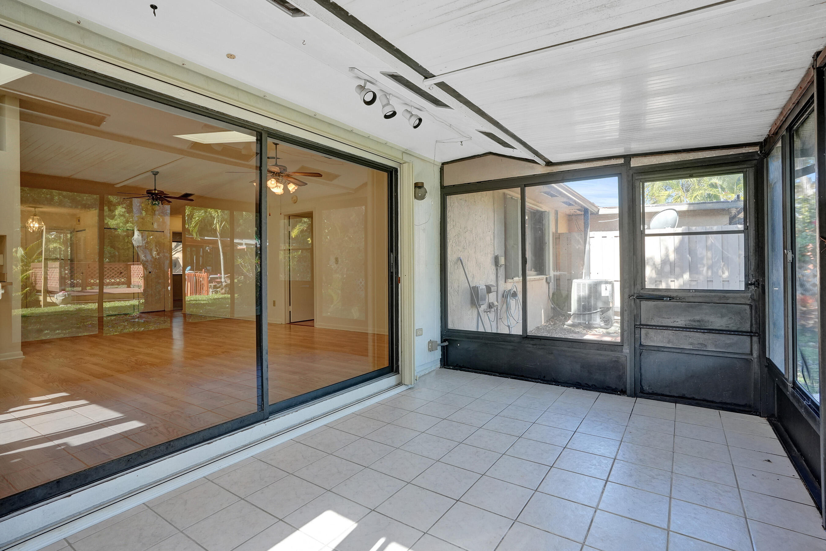 BOYNTON LAKES 3 - Residential