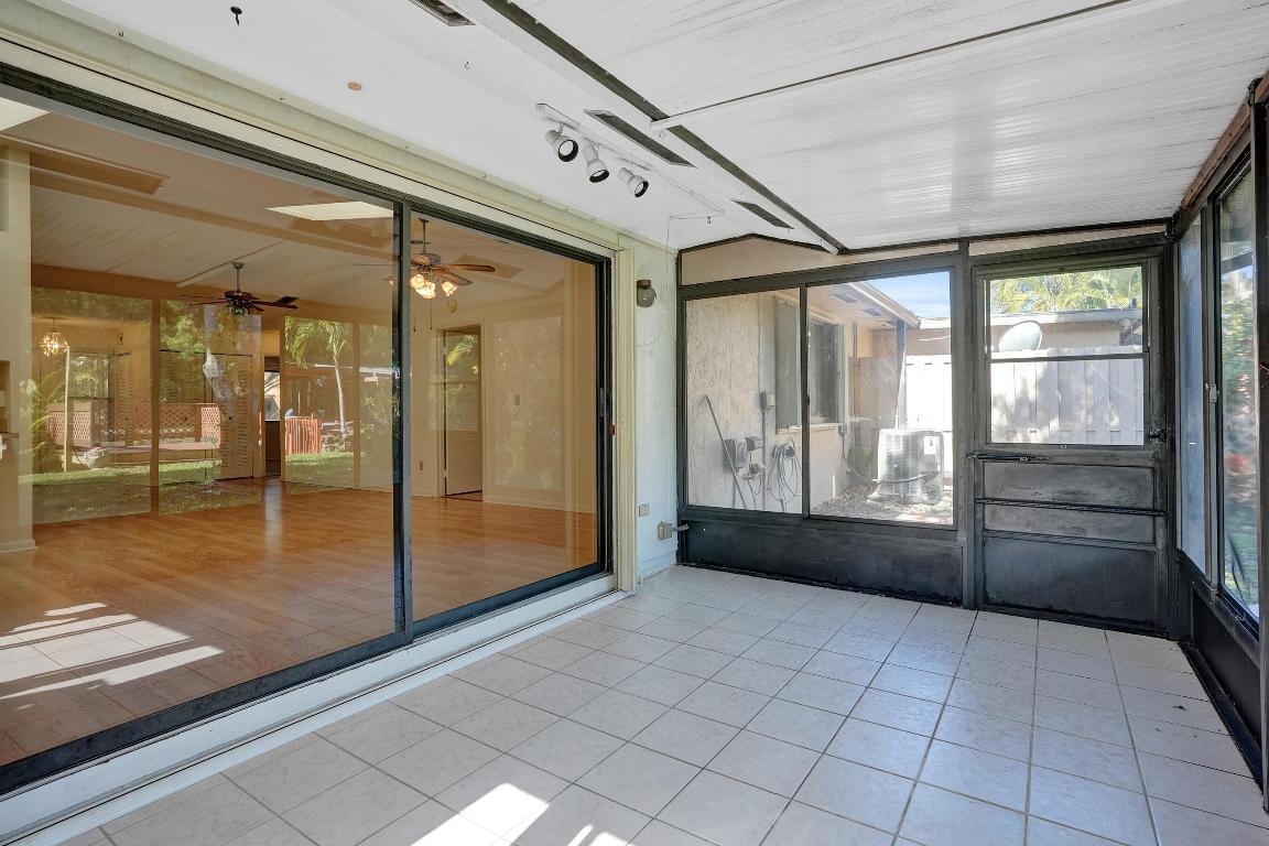 BOYNTON LAKES 3 - Residential