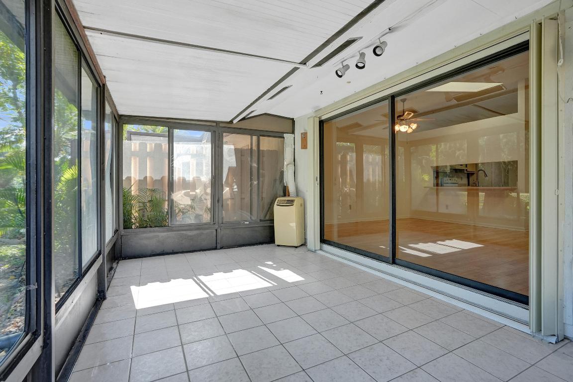 BOYNTON LAKES 3 - Residential