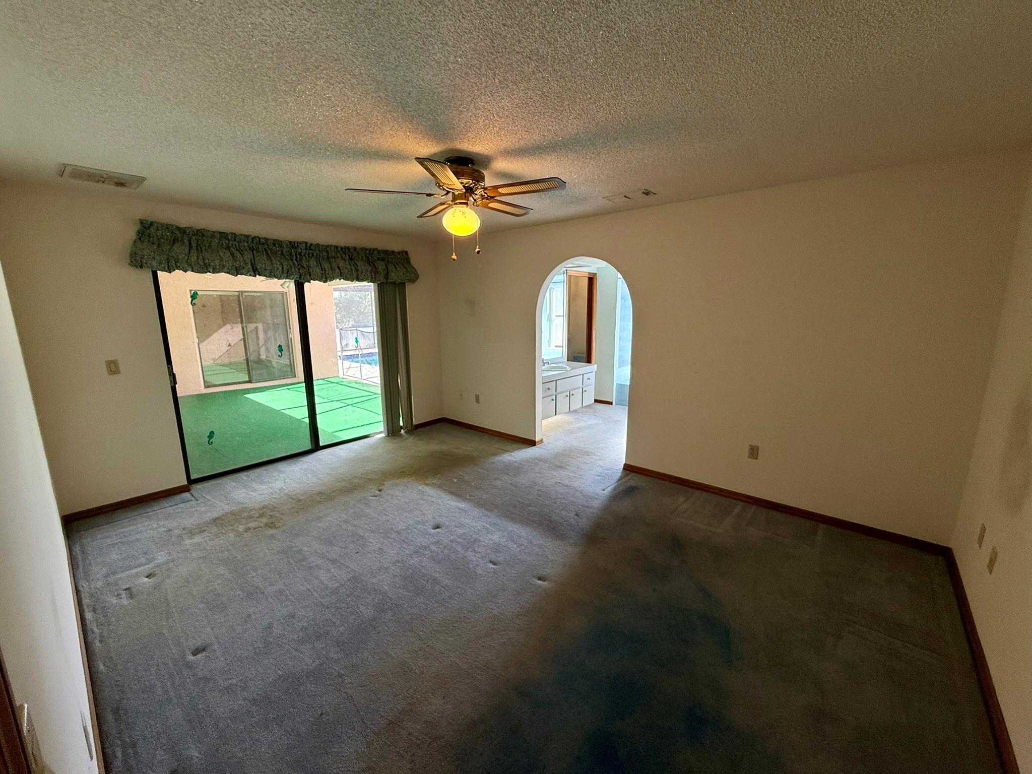12010 Villa