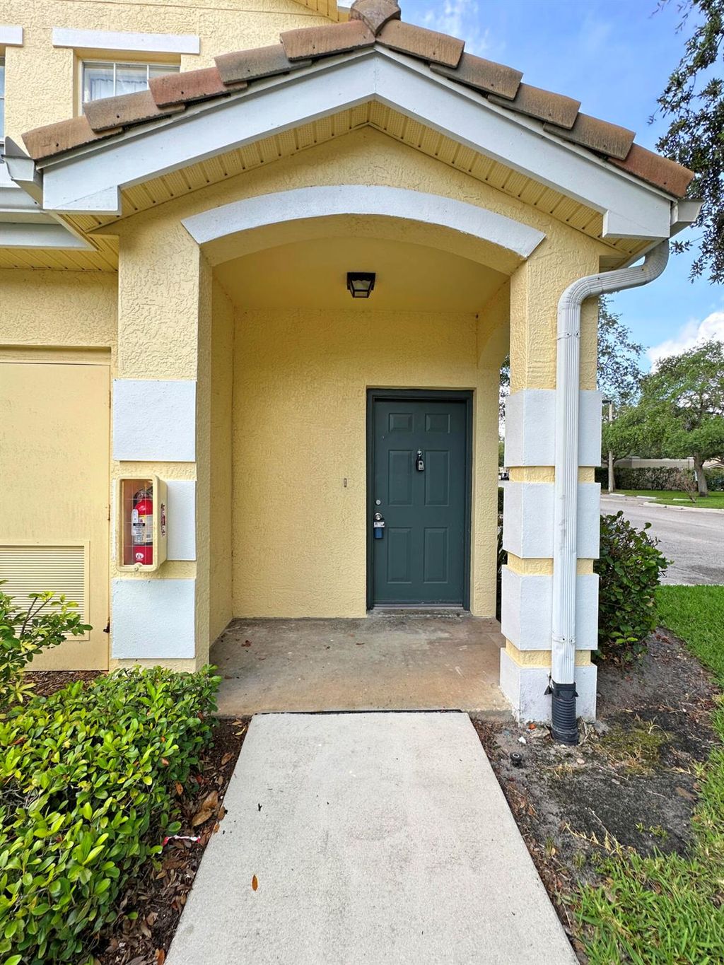 Photo of 124 SW Peacock Boulevard #13-207, Port Saint Lucie, FL 34986 (MLS # R11102194)