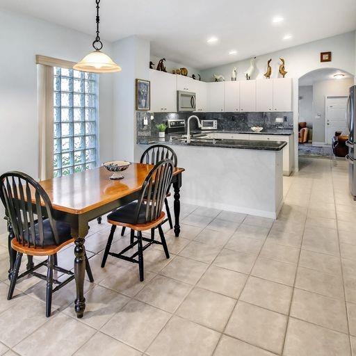 WYNDHAM LAKES CENTRAL - Residential