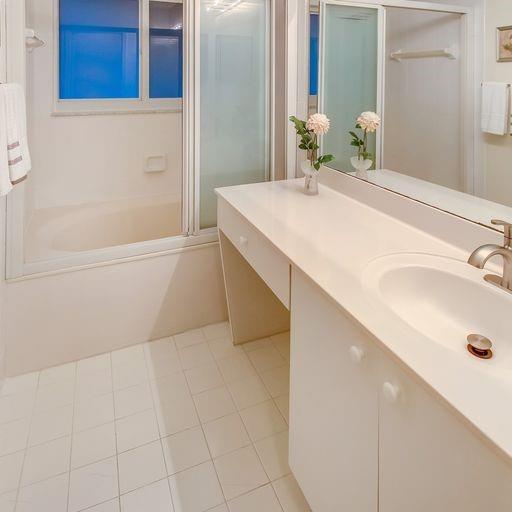 WYNDHAM LAKES CENTRAL - Residential