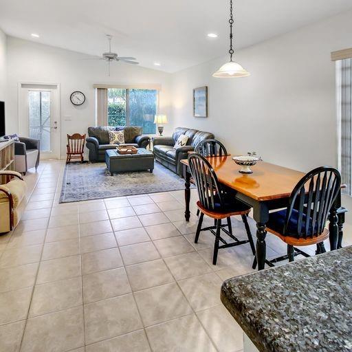 WYNDHAM LAKES CENTRAL - Residential
