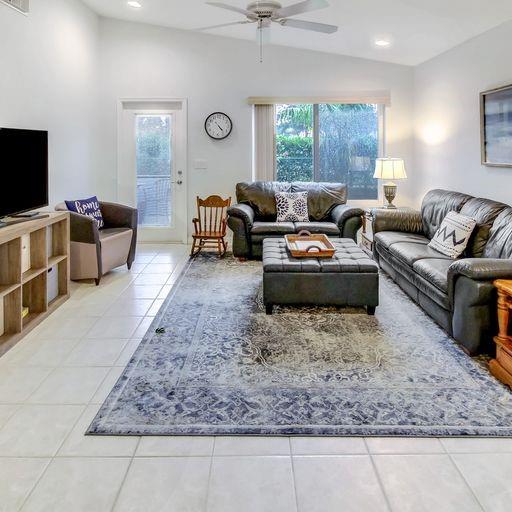 WYNDHAM LAKES CENTRAL - Residential
