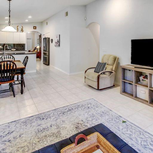 WYNDHAM LAKES CENTRAL - Residential