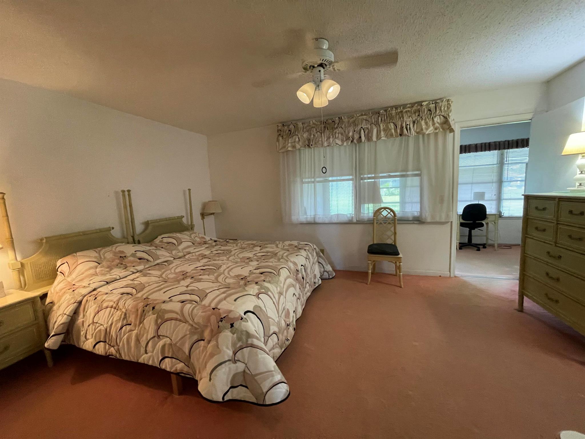 1065 E Circle Terrace C