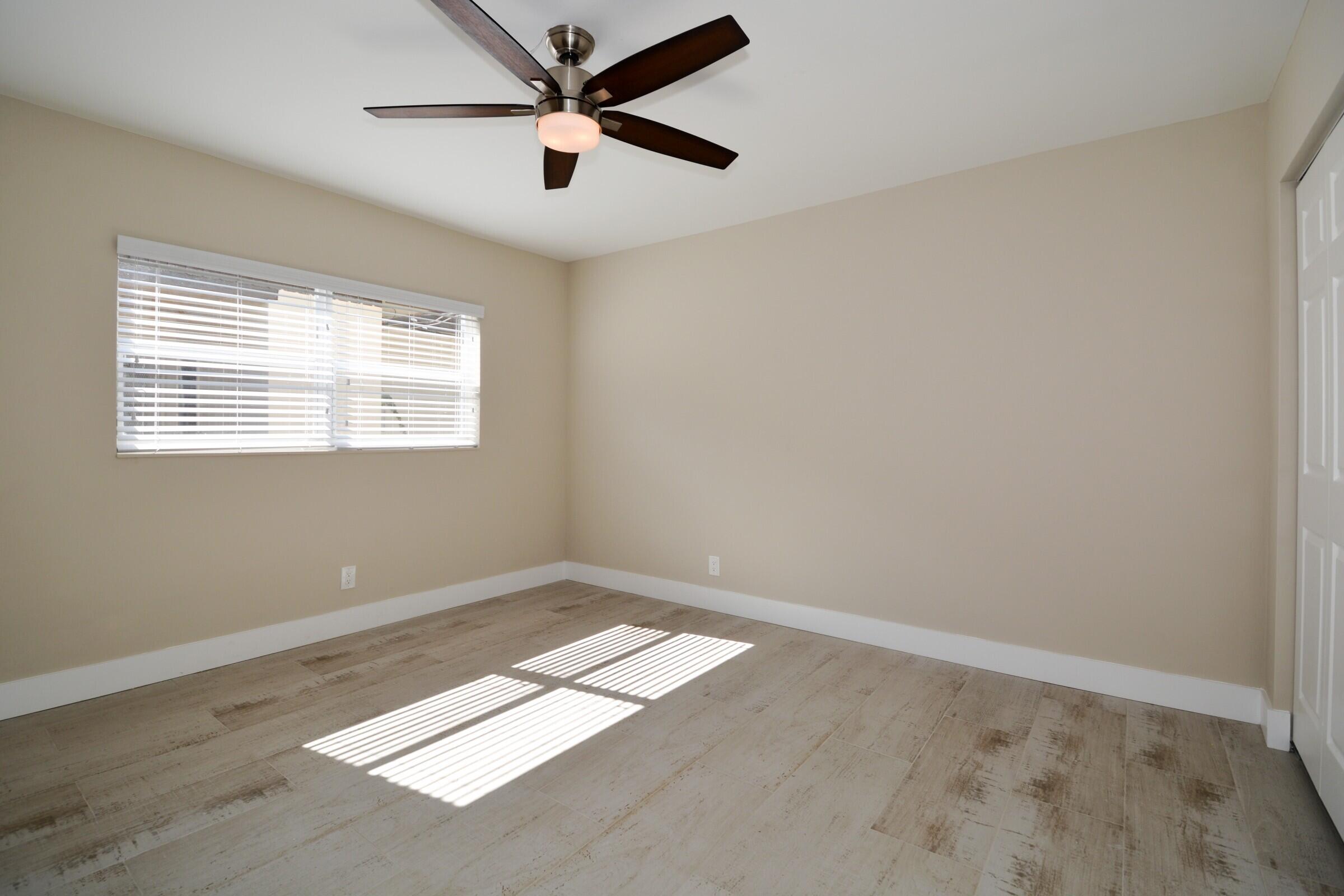 CROISSANT PARK PARK SECTION - Residential