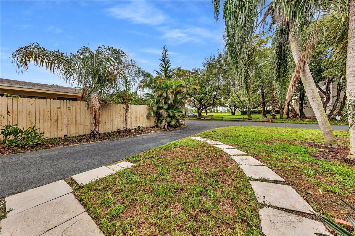 CROISSANT PARK PARK SECTION - Residential