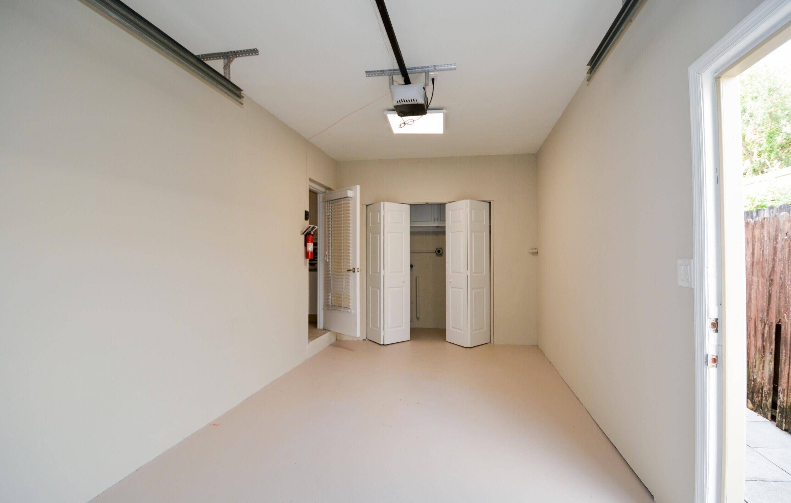 CROISSANT PARK PARK SECTION - Residential