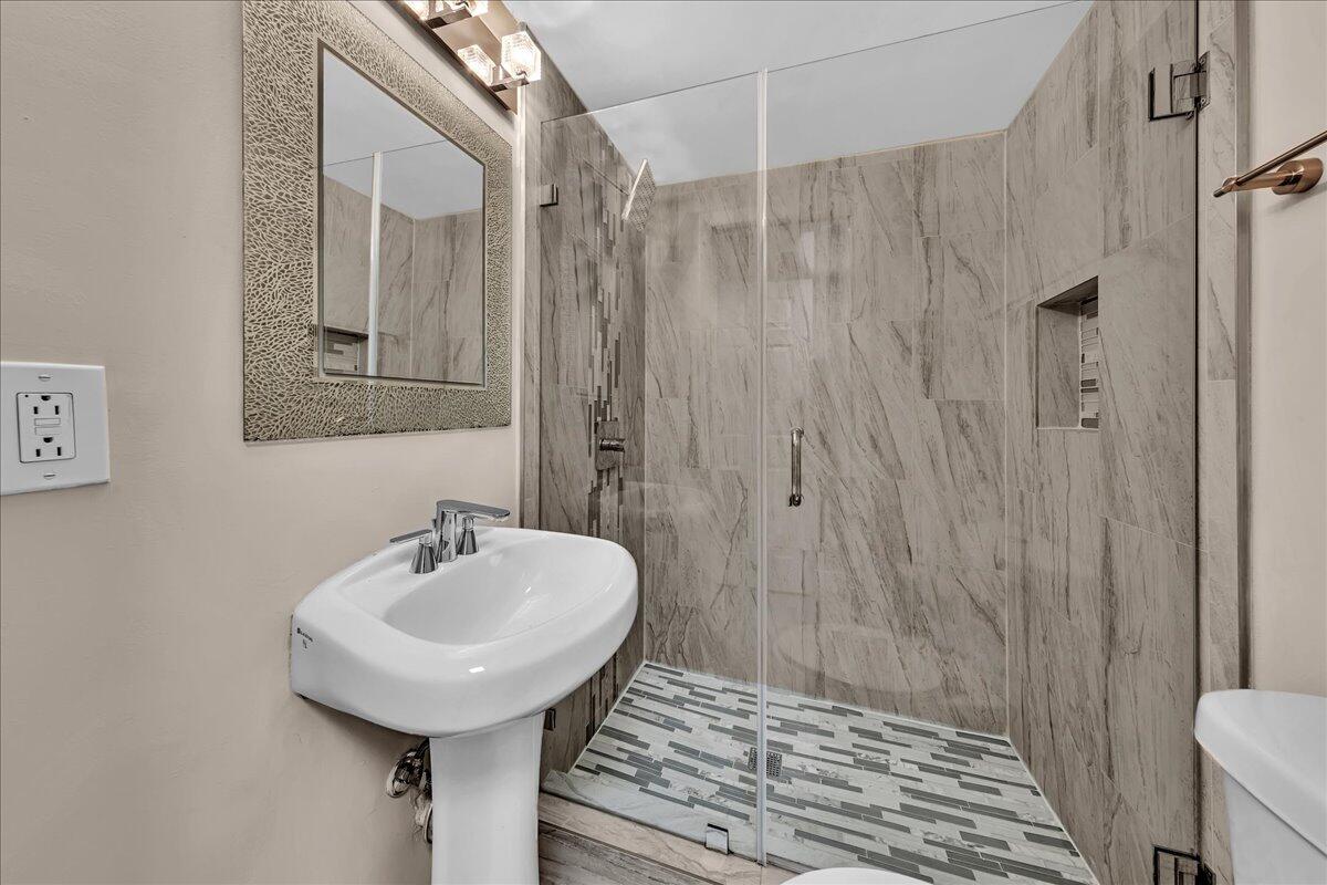 CROISSANT PARK PARK SECTION - Residential