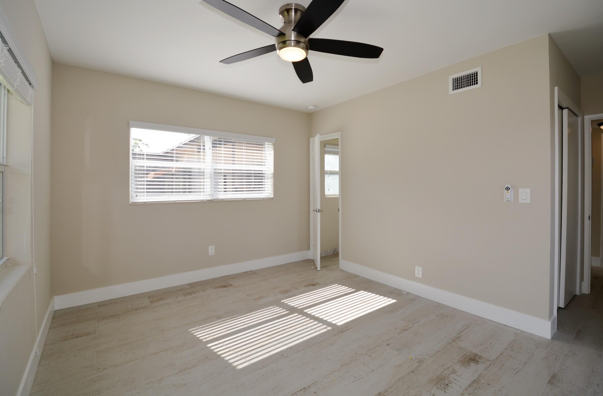 CROISSANT PARK PARK SECTION - Residential