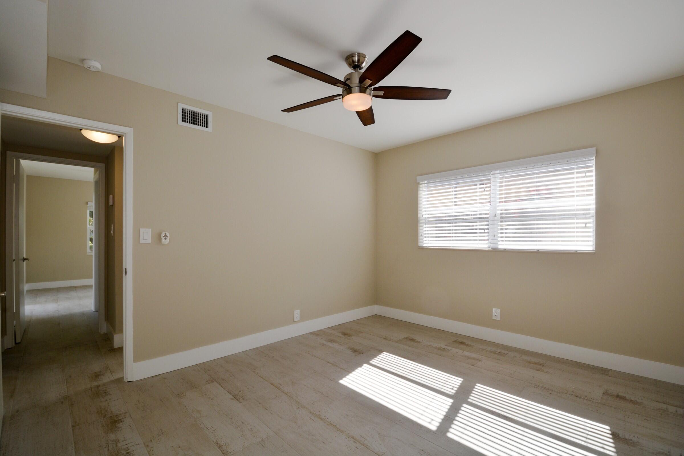 CROISSANT PARK PARK SECTION - Residential