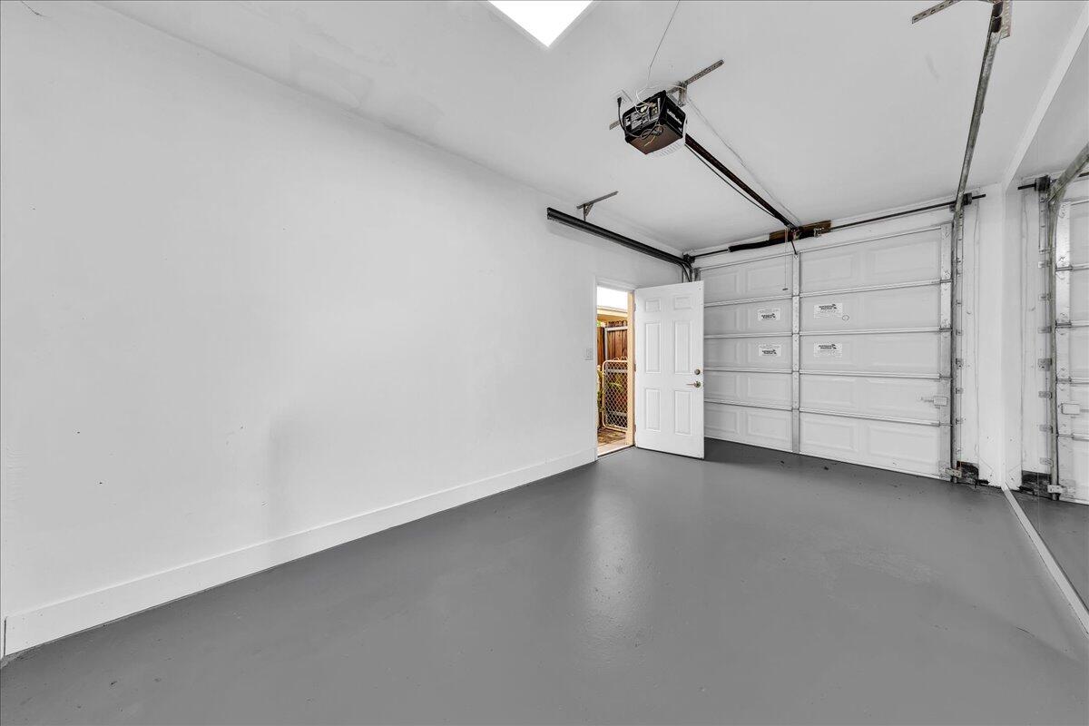 CROISSANT PARK PARK SECTION - Residential