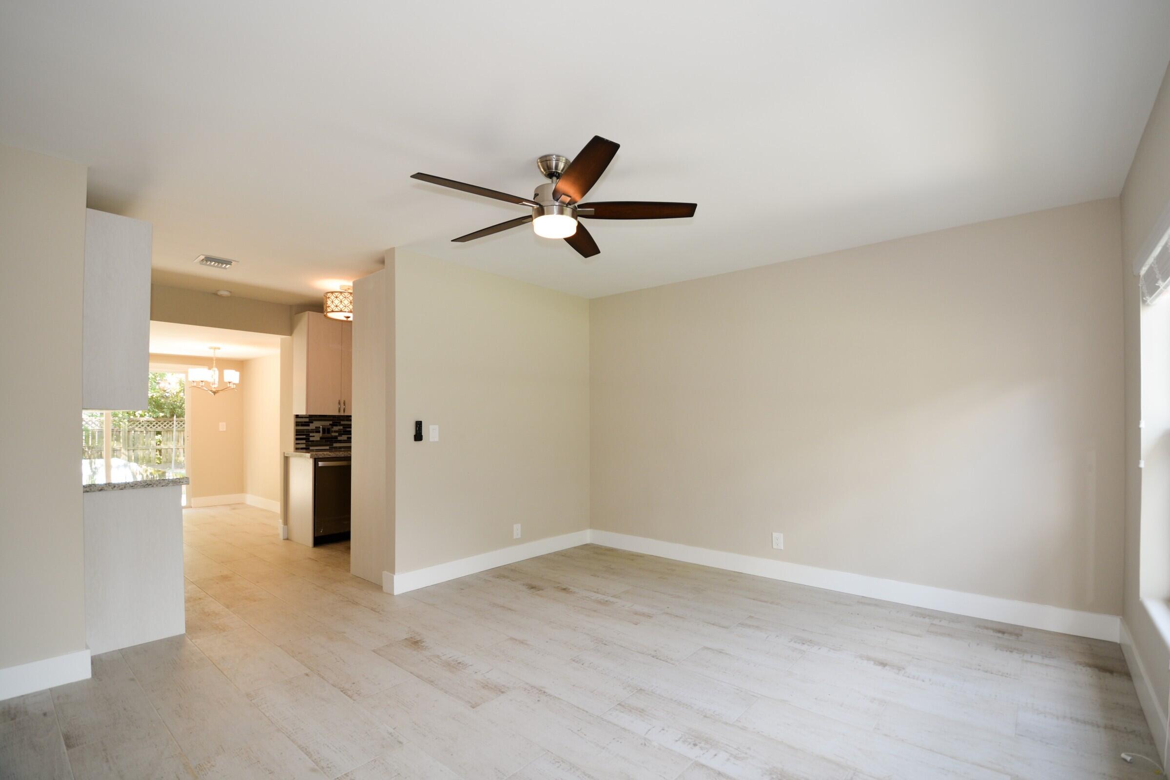 CROISSANT PARK PARK SECTION - Residential