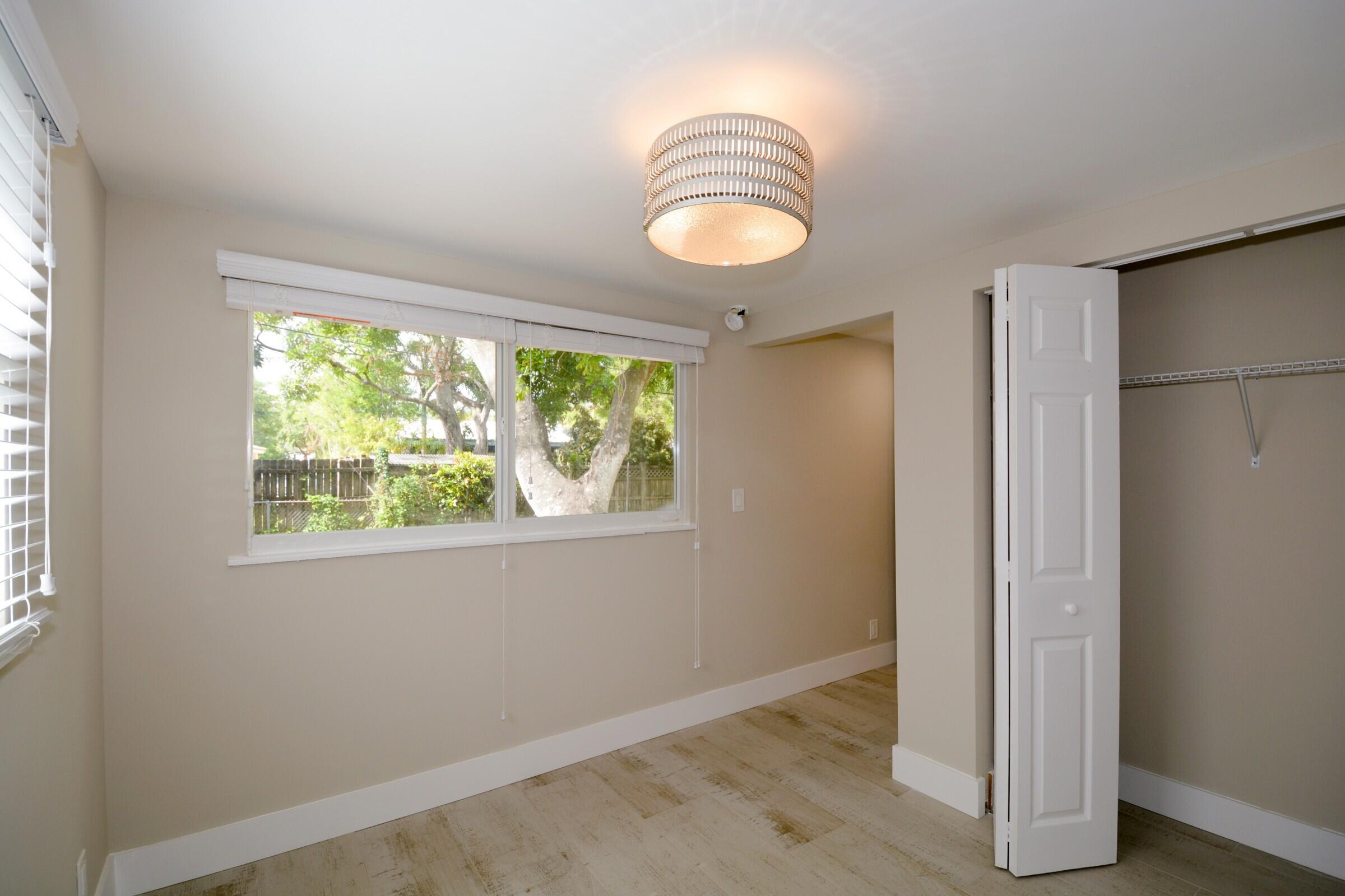 CROISSANT PARK PARK SECTION - Residential