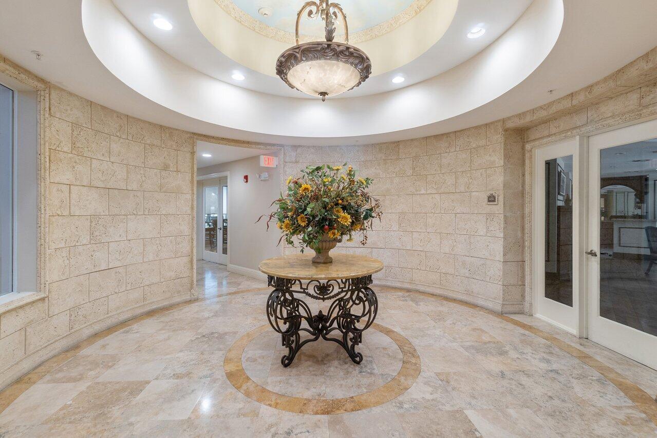 SAN RAPHAEL - Residential Lease