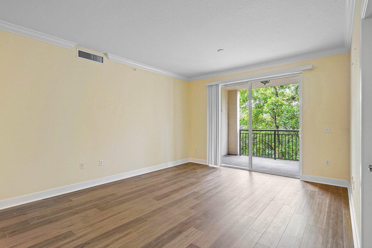 SAN RAPHAEL - Residential Lease