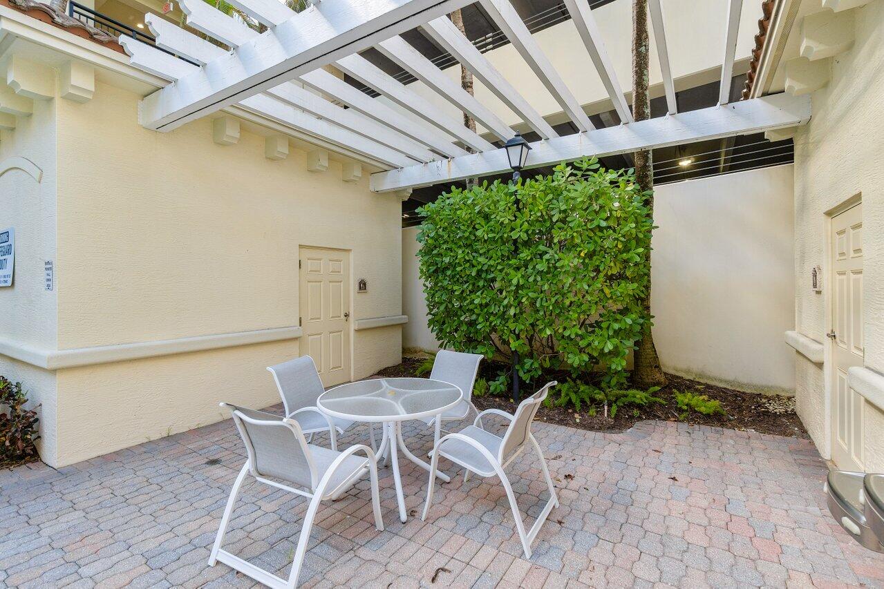 SAN RAPHAEL - Residential Lease