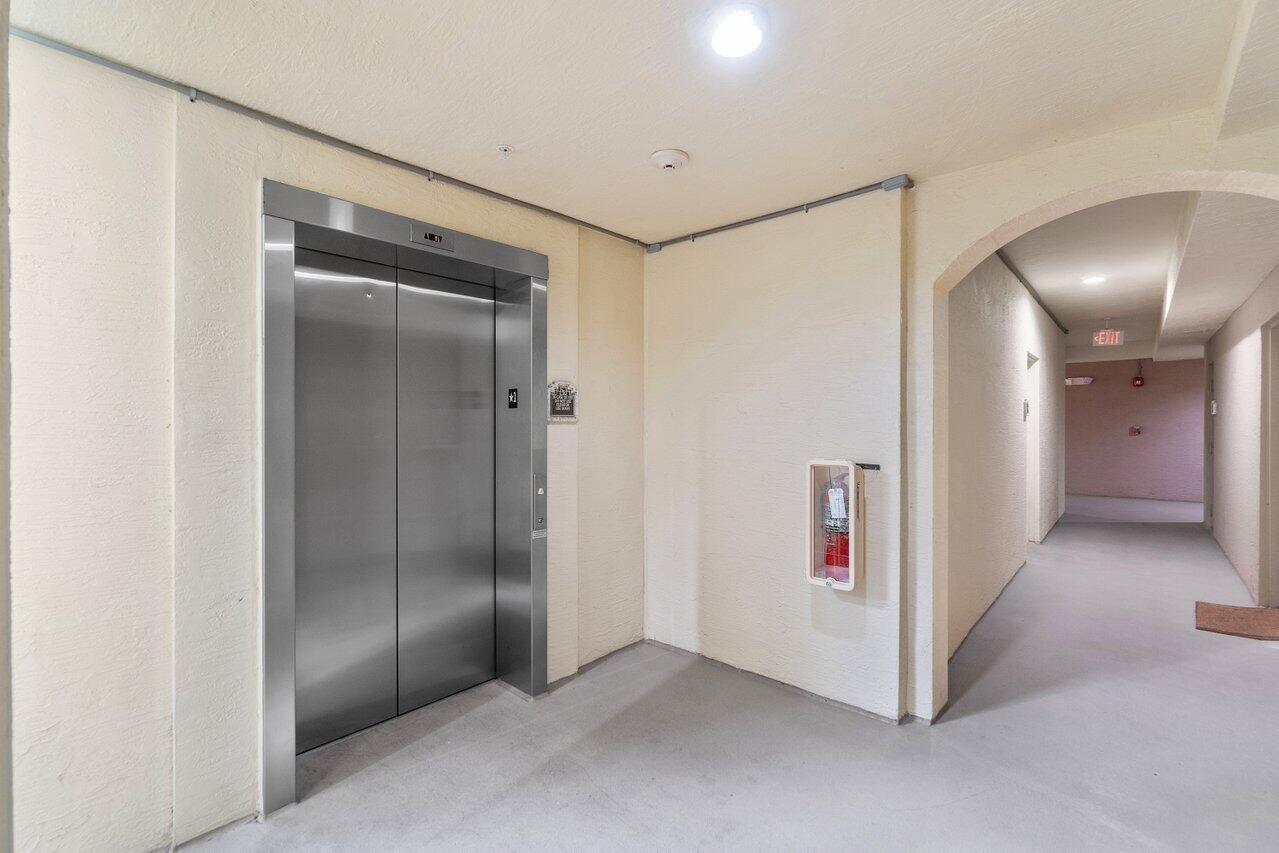 SAN RAPHAEL - Residential Lease