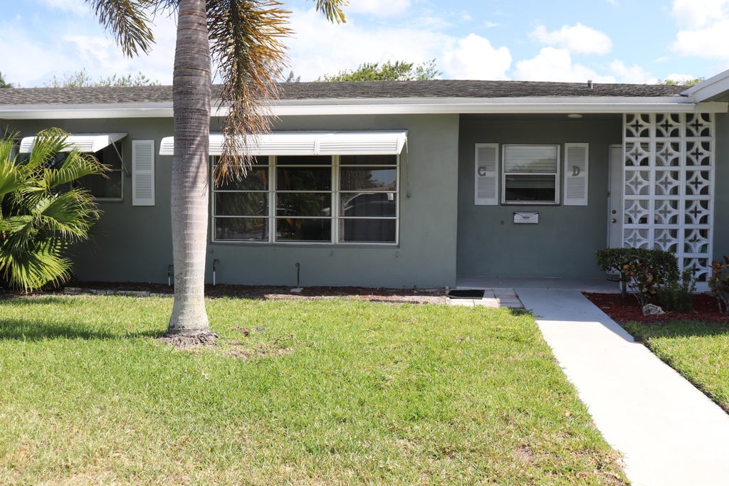 Photo of 922 South Drive #C, Delray Beach, FL 33445 (MLS # R11087888)