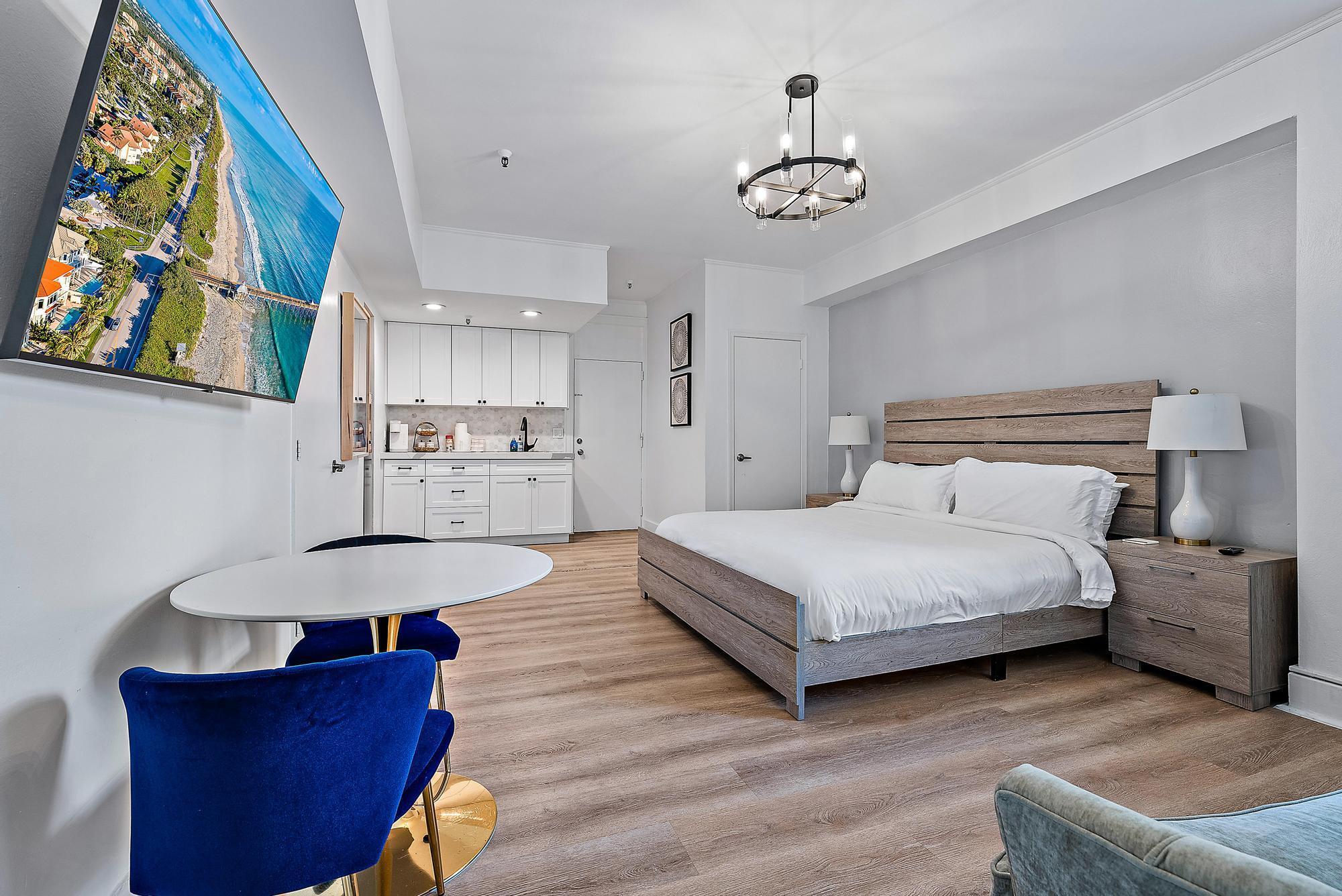 235 Sunrise Avenue 3032
