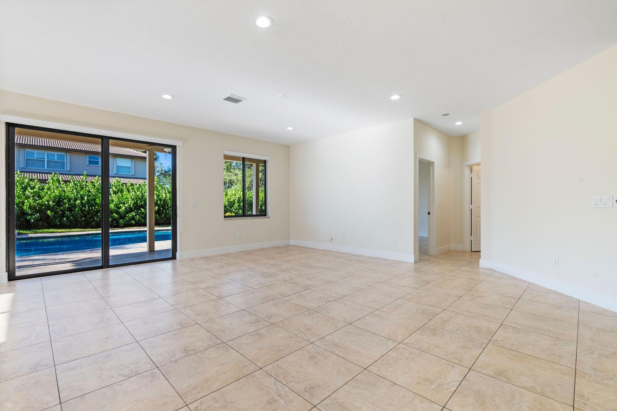 ENCLAVE AT HAWKES BLUFF - Residential Lease