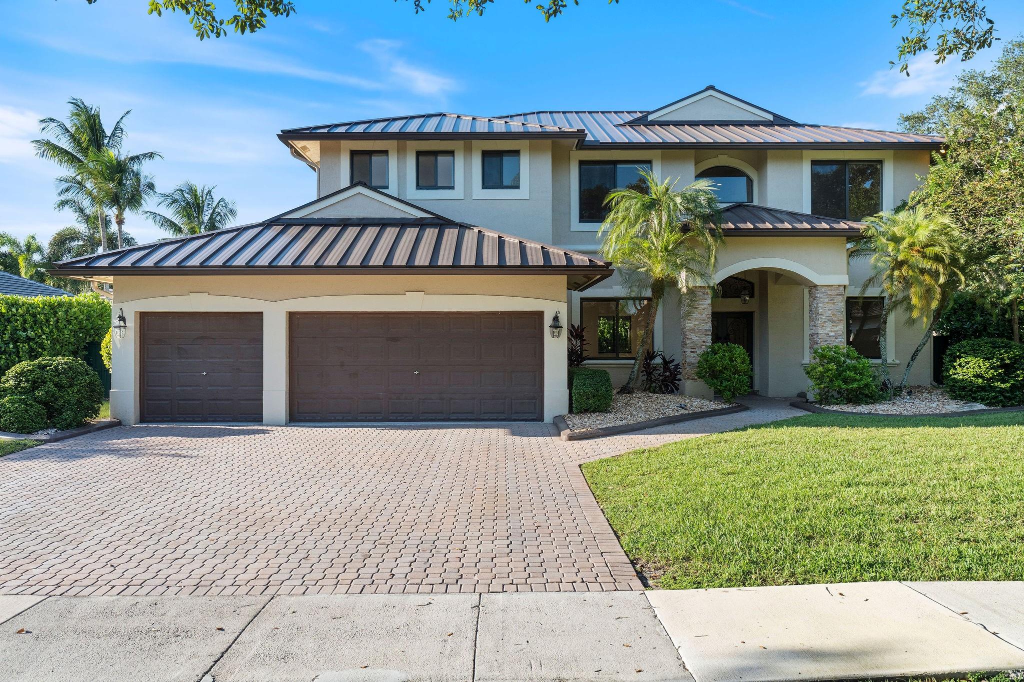 Beautiful 6-bedroom, 4-bath home available for rent in the highly desirable Enclave at Hawkes Bluff. This spacious residence is move-in ready and offers a new metal roof, impact windows and doors, a 3-car garage, and an oversized pool—perfect for a large family. Located in a gated, family-oriented community with top-rated schools, this property provides comfort, safety, and convenience. Flexible rental terms available: month-to-month or longer.