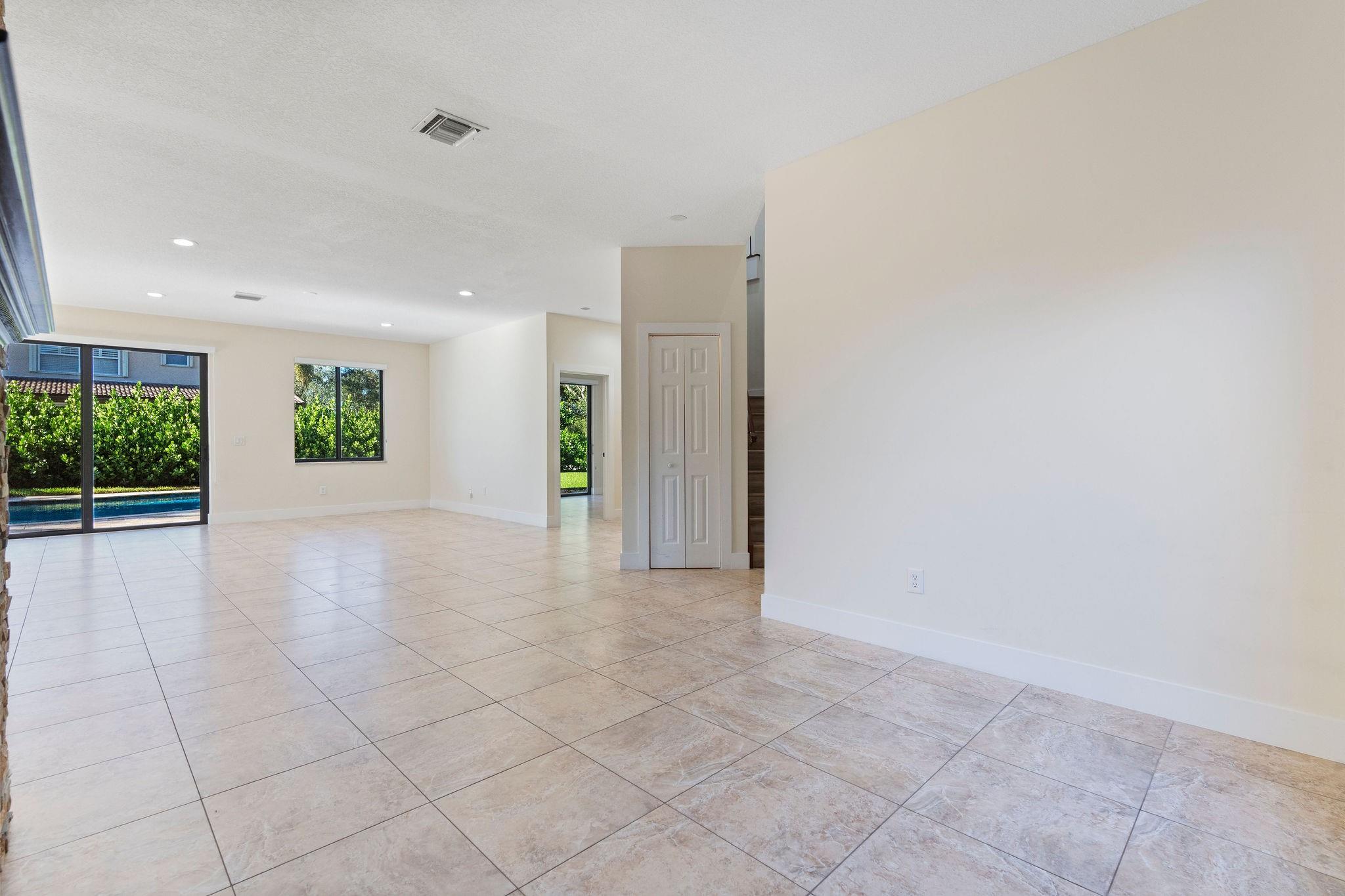 ENCLAVE AT HAWKES BLUFF - Residential Lease