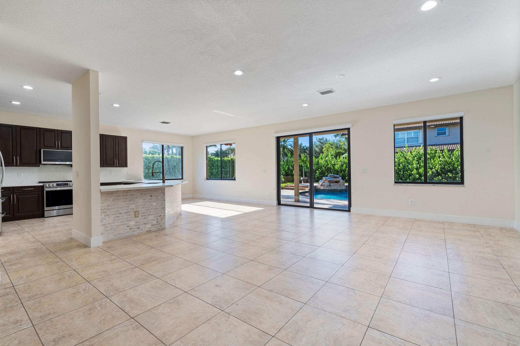 ENCLAVE AT HAWKES BLUFF - Residential Lease
