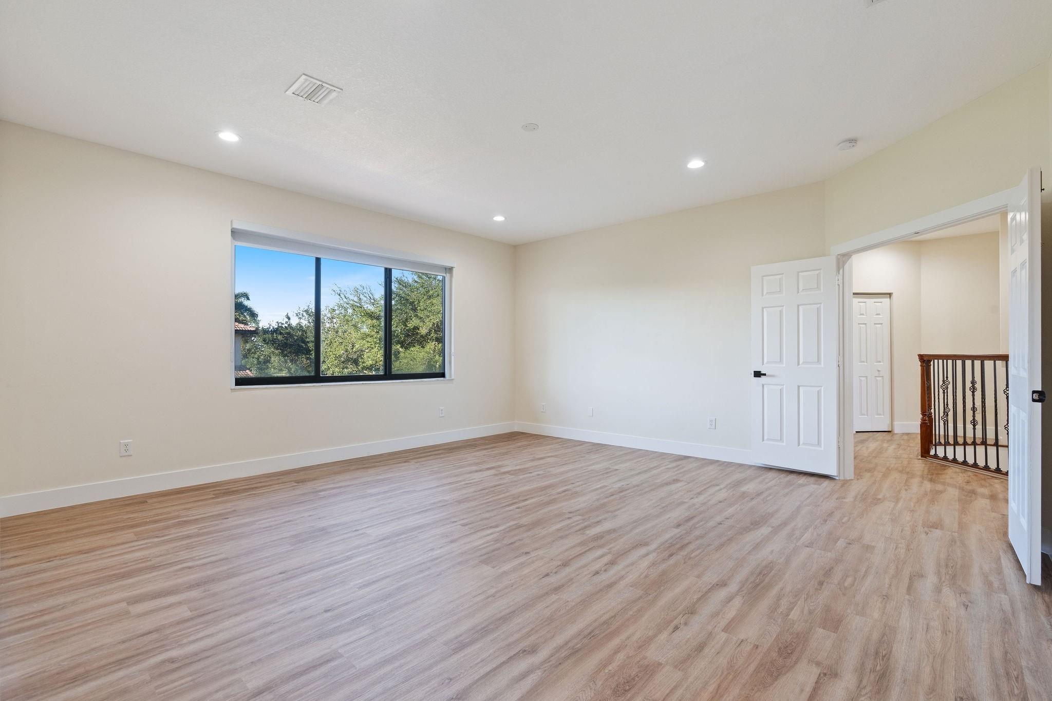 ENCLAVE AT HAWKES BLUFF - Residential Lease