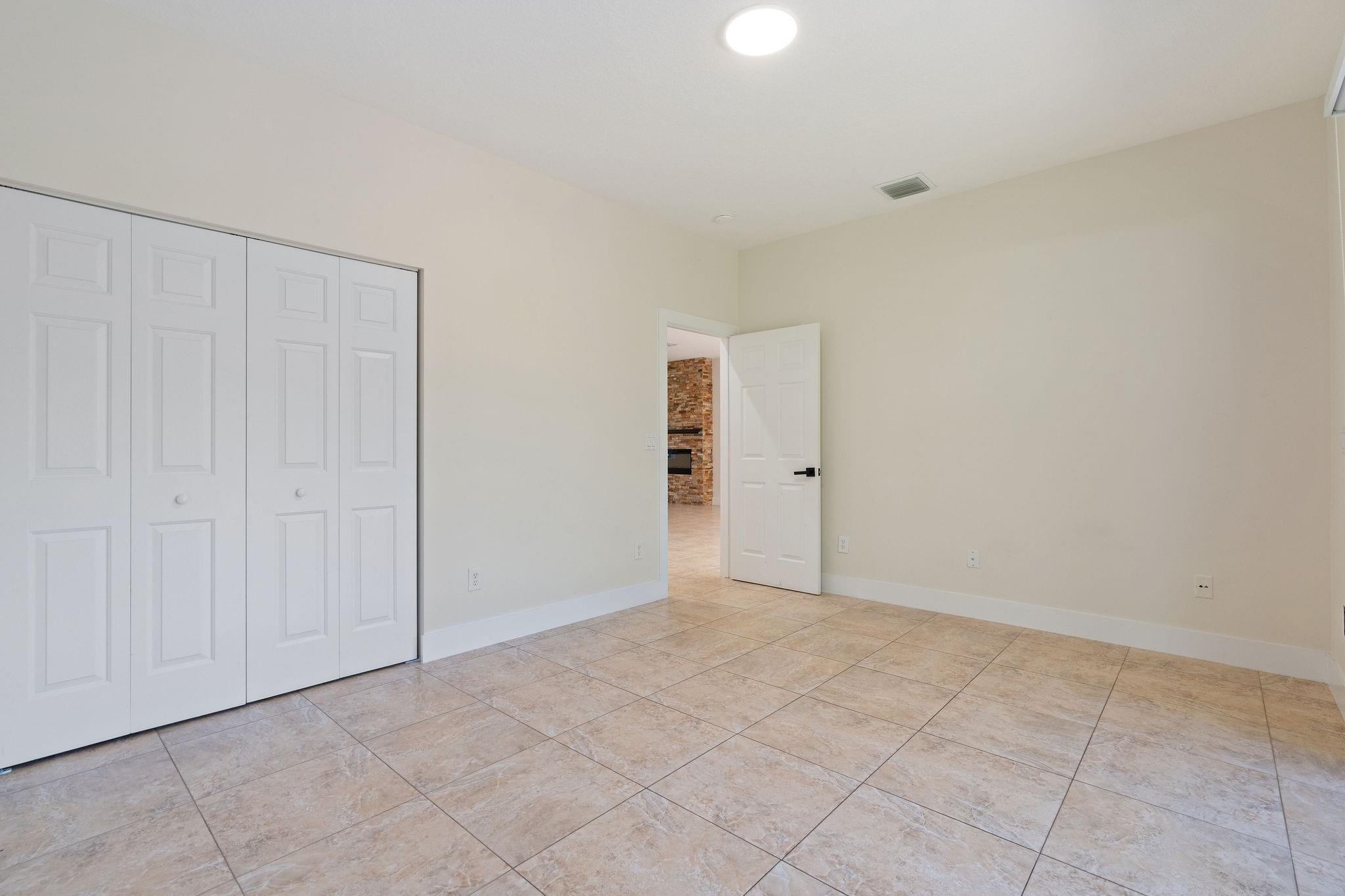 ENCLAVE AT HAWKES BLUFF - Residential Lease