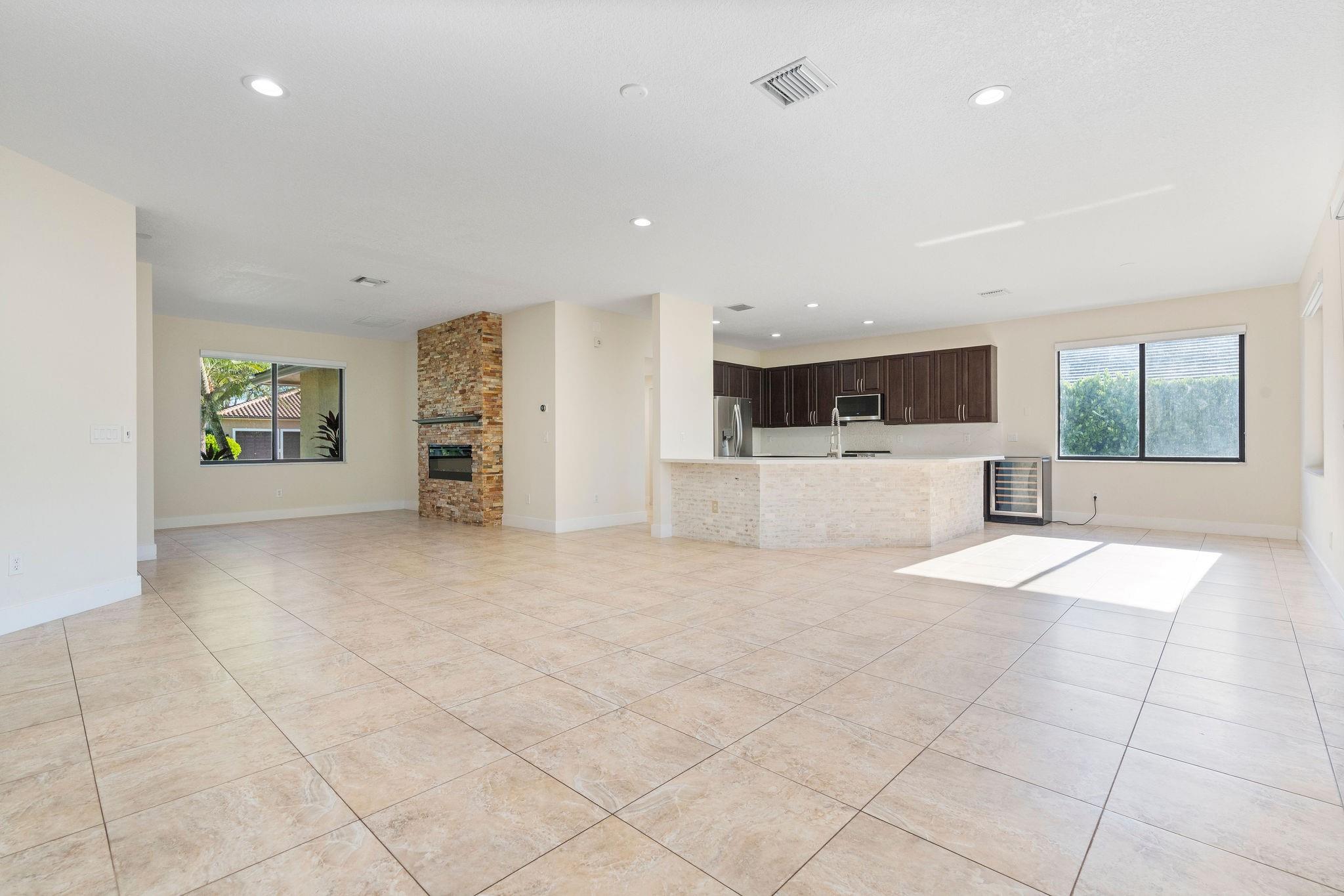 ENCLAVE AT HAWKES BLUFF - Residential Lease