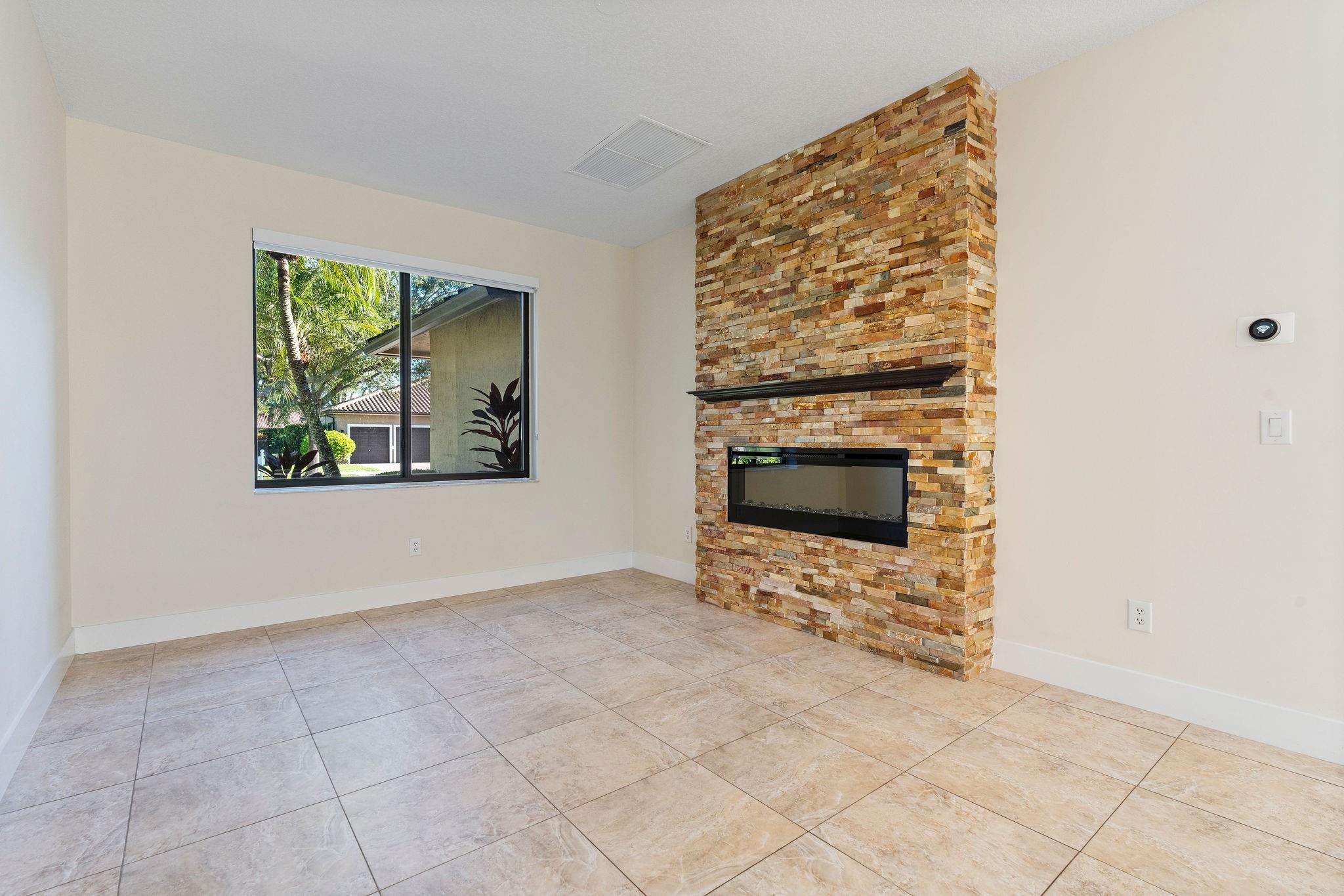 ENCLAVE AT HAWKES BLUFF - Residential Lease