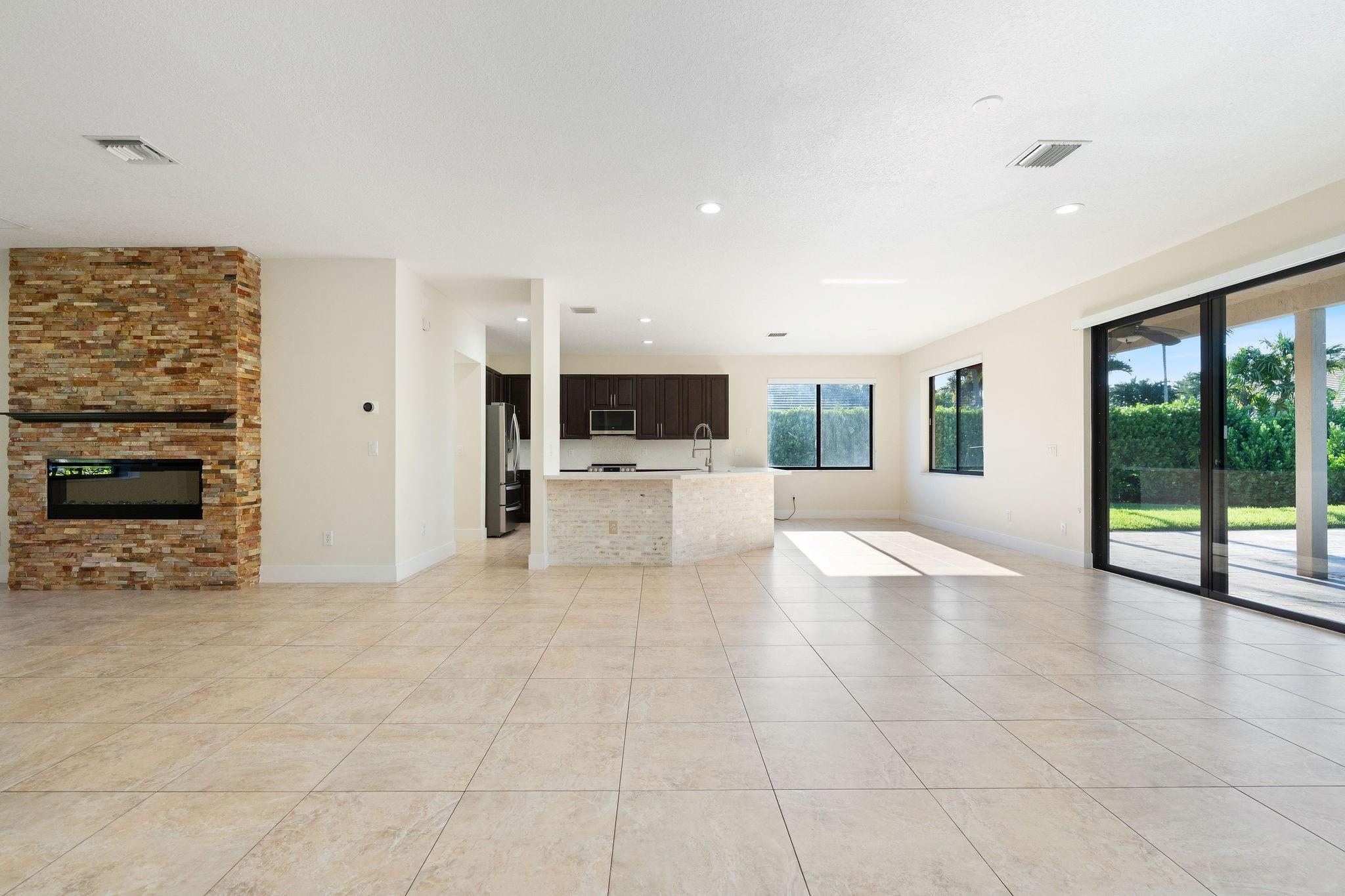 ENCLAVE AT HAWKES BLUFF - Residential Lease
