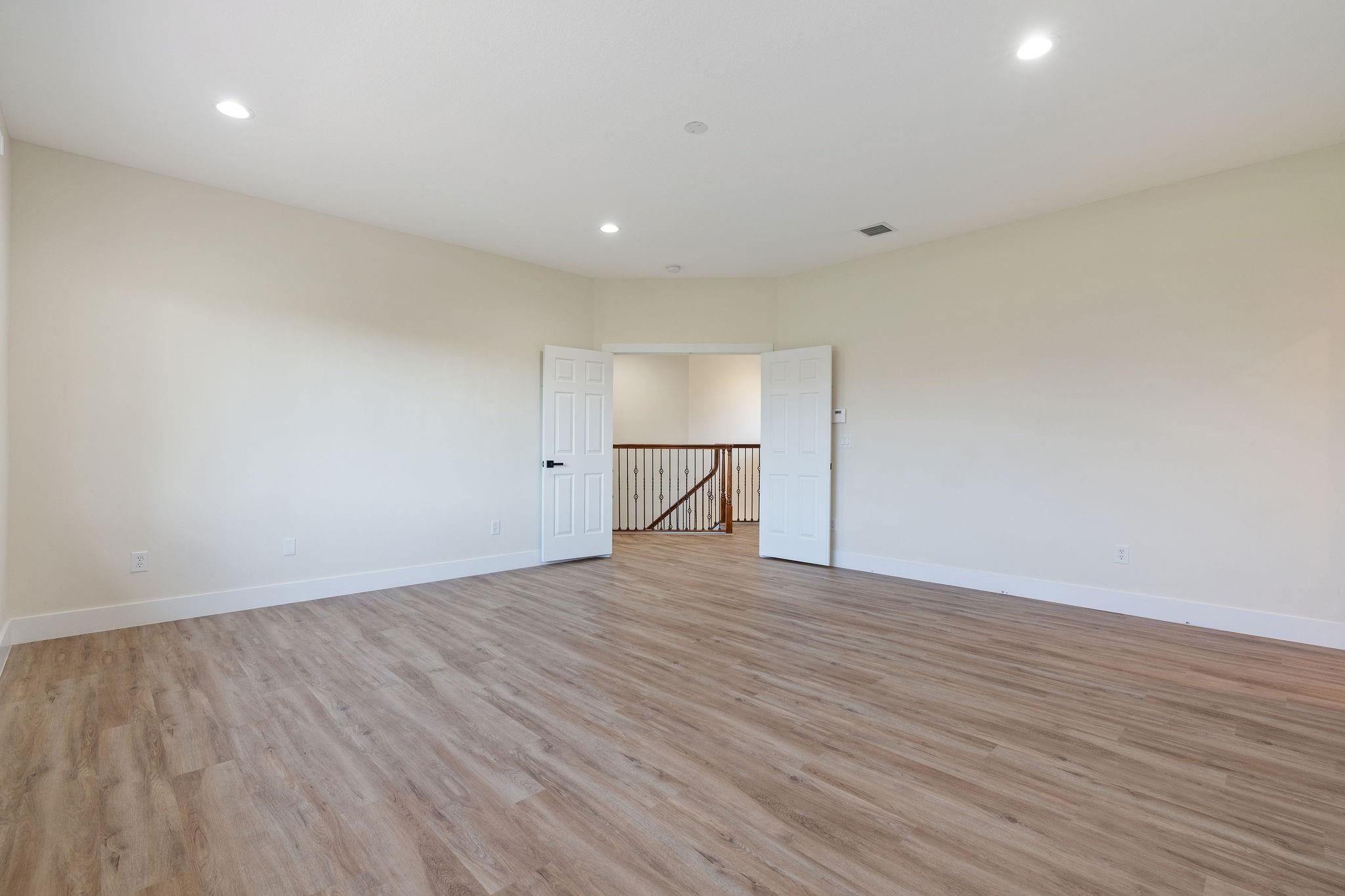 ENCLAVE AT HAWKES BLUFF - Residential Lease