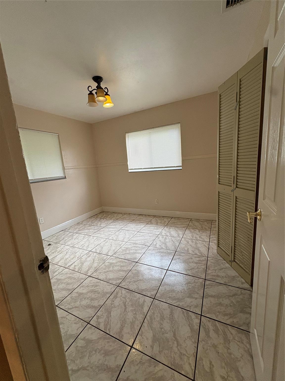 Fern Sub One 55-5 B - Residential Lease