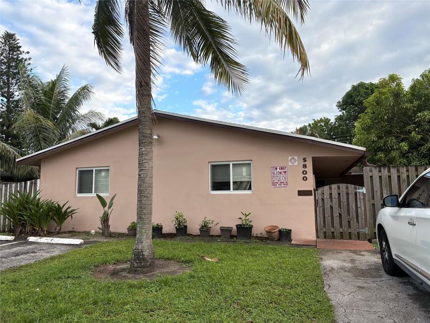 Spacious two bedroom ready for immediate move in. Unit is located within a tri plex that is fully fenced and private. Ample parking space.