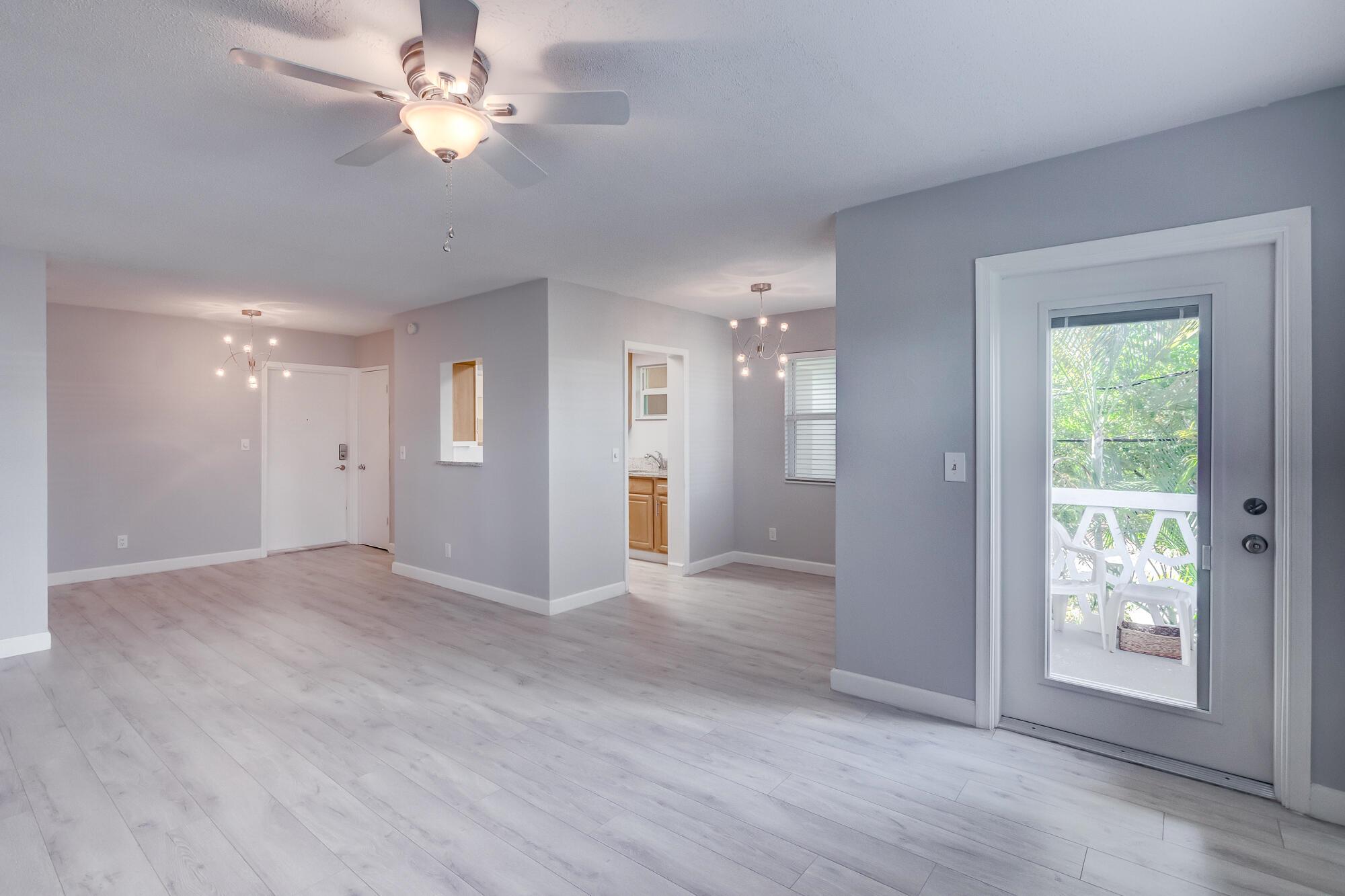 2591 NE 55th Court 201